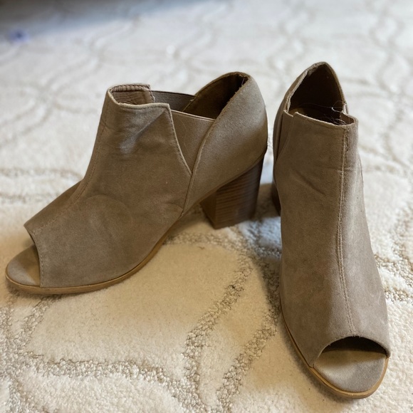 Women Dress booties - Picture 1 of 1